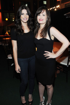 Elizabeth Reaser pic #935631