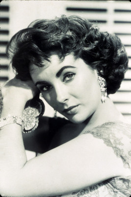 photo 3 in Elizabeth Taylor gallery [id426704] 2011-10-07 00:00:00
