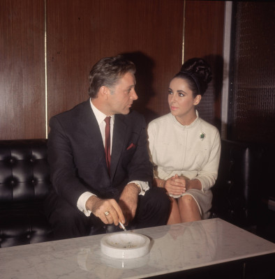 photo 15 in Elizabeth Taylor gallery [id440018] 2011-11-25 00:00:00