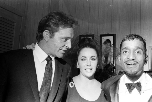 photo 9 in Elizabeth Taylor gallery [id252144] 2010-03-24 00:00:00