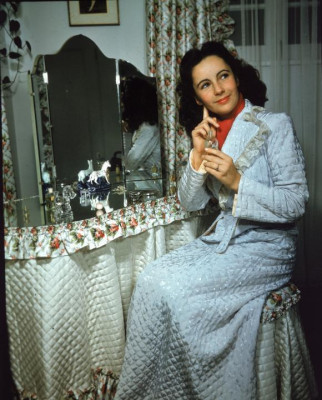 photo 21 in Elizabeth Taylor gallery [id377876] 2011-03-28 00:00:00