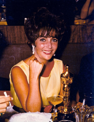 Elizabeth Taylor pic #377677