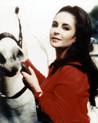 Elizabeth Taylor pic #509035