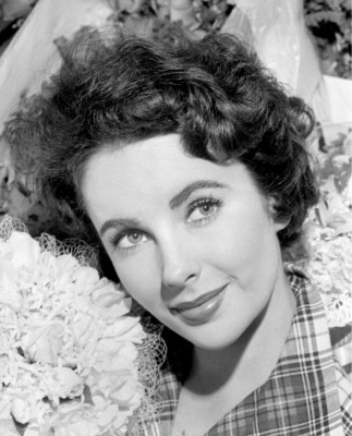 photo 16 in Elizabeth Taylor gallery [id391860] 2011-05-06 00:00:00