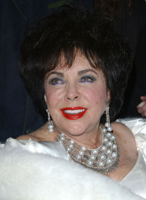 photo 25 in Elizabeth Taylor gallery [id251703] 2010-03-23 00:00:00