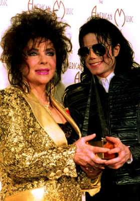 photo 19 in Elizabeth Taylor gallery [id251709] 2010-03-23 00:00:00