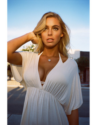 photo 27 in Elizabeth Turner gallery [id891852] 2016-06-11 00:00:00