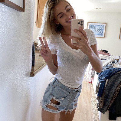 ELIZABETH TURNER for Depop 2020