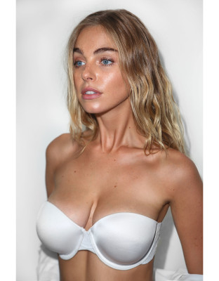photo 19 in Elizabeth Turner gallery [id930978] 2016-12-31 00:00:00
