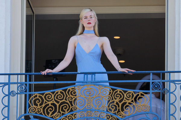 Elle Fanning 