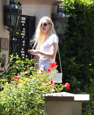 Elle Fanning pic #701311
