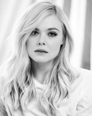 Elle Fanning – L’Oréal Paris 2019