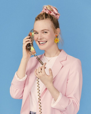 ELLE FANNING – The Baby-Sitters Club Promos