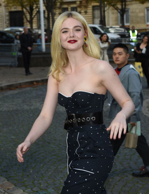 Elle Fanning – Miu Miu Fashion Show in Paris