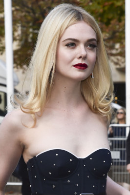 Elle Fanning – Miu Miu Fashion Show in Paris