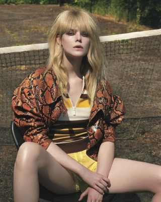 Elle Fanning – Vogue Japan, November 2018 