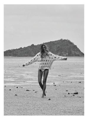 Elle Macpherson by Simon Upton