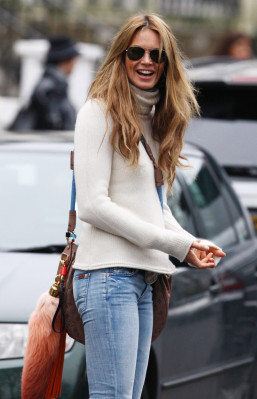Elle Macpherson pic #496106