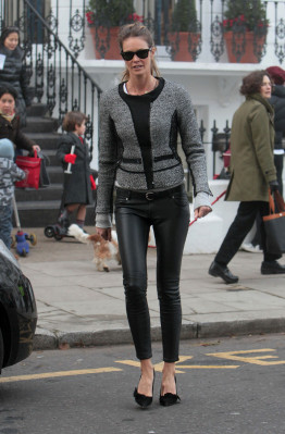 photo 16 in Elle Macpherson gallery [id473234] 2012-03-02 00:00:00