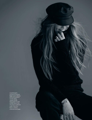 Elle MacPherson – ELLE Italy March 2019