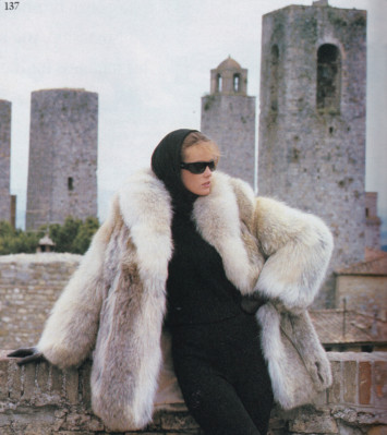 Elle Macpherson ~ Bloomingdale&#039;s December 1985