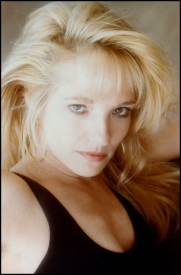 photo 13 in Ellen Barkin gallery [id275620] 2010-06-29 00:00:00