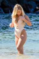 Ellie Brown pic #1128861