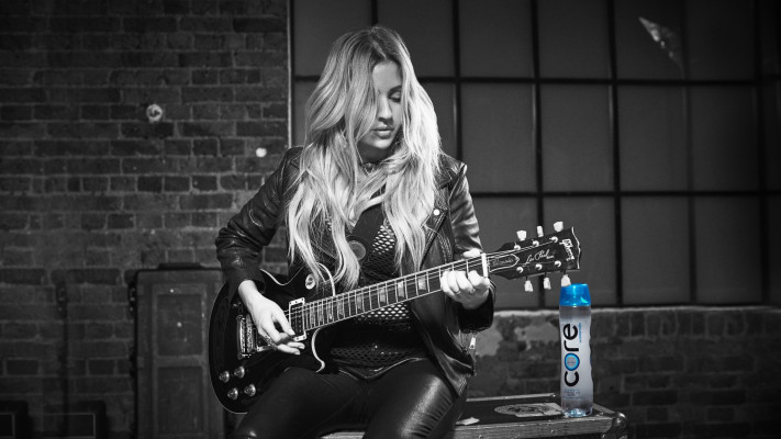 Ellie Goulding for Core Hydration 2017