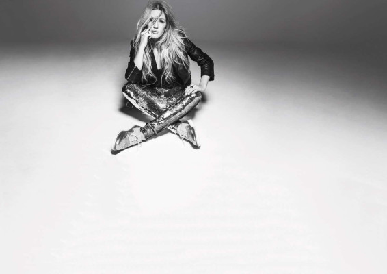 Ellie Goulding for Deichmann Shoes Campaign 2017