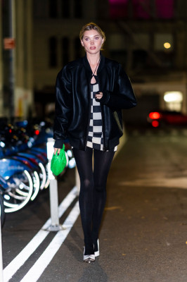 Elsa Hosk - Out in Tribeca, New York 11/19/2021 