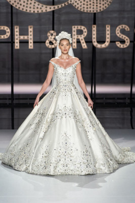 Elsa Hosk – Ralph &amp; Russo Show Haute Couture Spring Summer 2019 in Paris