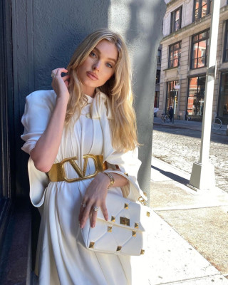 Elsa Hosk for &#039;Roman Stud&#039; Valentino — Dec 2020