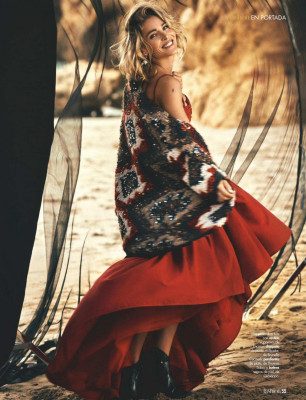 Elsa Pataky - Hola! Fashion Magazine