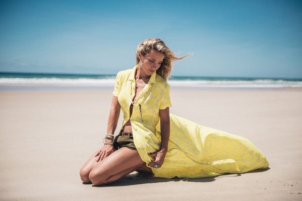 Elsa Pataky - Spell &amp; The Gypsy Collective