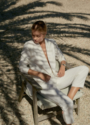 ELYSE KNOWLES in Marie Claire Magazine, Australia December 2019
