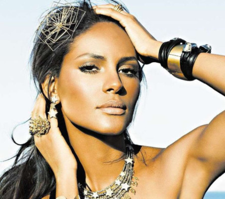 Emanuela de Paula pic #181206