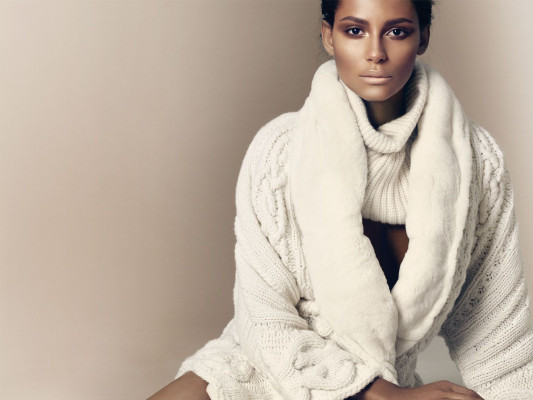 Emanuela de Paula pic #234637