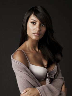 Emanuela de Paula pic #116099