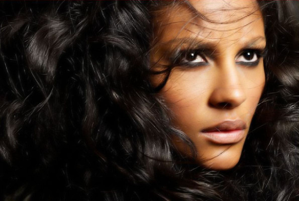 Emanuela de Paula pic #122035