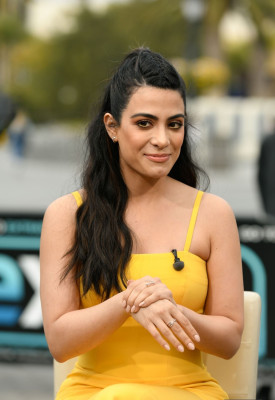 Emeraude Toubia- Visits Extra
