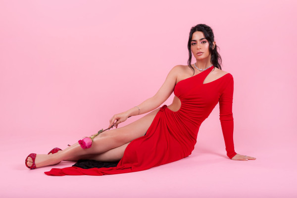 Emeraude Toubia-Glamour Mexico 2022