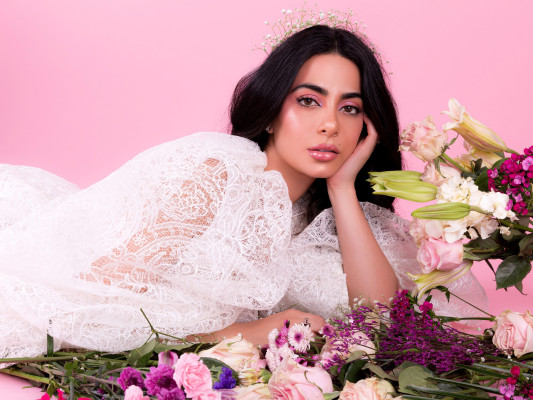 Emeraude Toubia-Glamour Mexico 2022