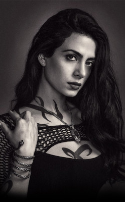 Emeraude Toubia pic #964239