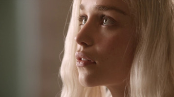 Emilia Clarke pic #401923