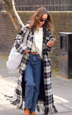 Emilia Clarke - London 05/02/2021