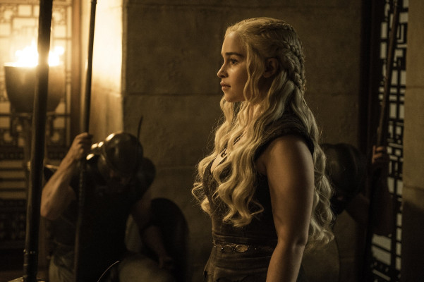 Emilia Clarke pic #895771