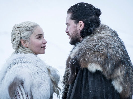 Emilia Clarke - &#039;Game Of Thrones&#039; (2019) 8x01 &#039;Winterfell&#039; 