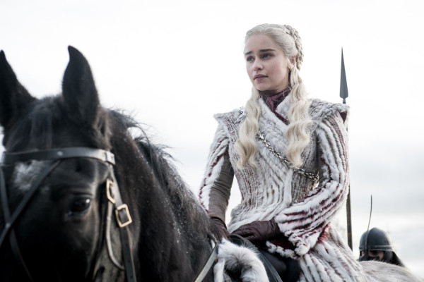 Emilia Clarke - &#039;Game Of Thrones&#039; (2019) 8x01 &#039;Winterfell&#039; 