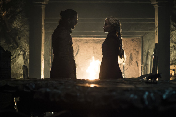 Emilia Clarke - &#039;Game Of Thrones&#039; (2019) 8x05 &#039;The Bells&#039;