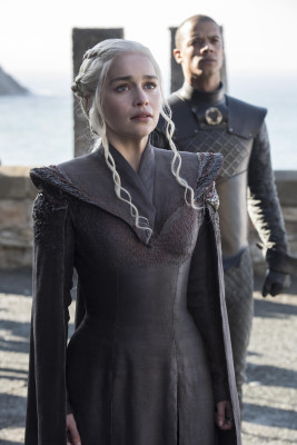 Emilia Clarke - Game of Thrones (2017) 7x01 &#039;Dragonstone&#039;